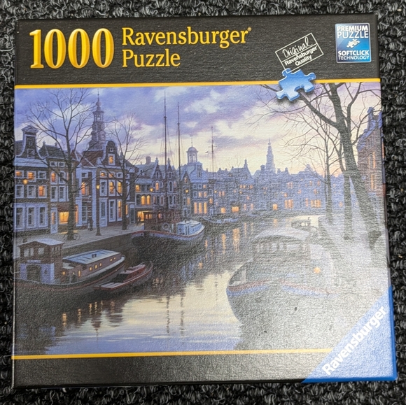 Bundle of Puzzles 1000 Pieces Ravensburger Clementoni Buffalo Venice Life Canal - Picture 4 of 5